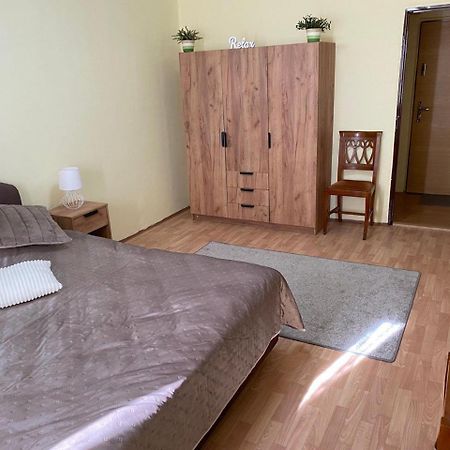 Apartmany 2Kk U Fakultni Nemocnice Volne Parkovani Hradec Králové Extérieur photo