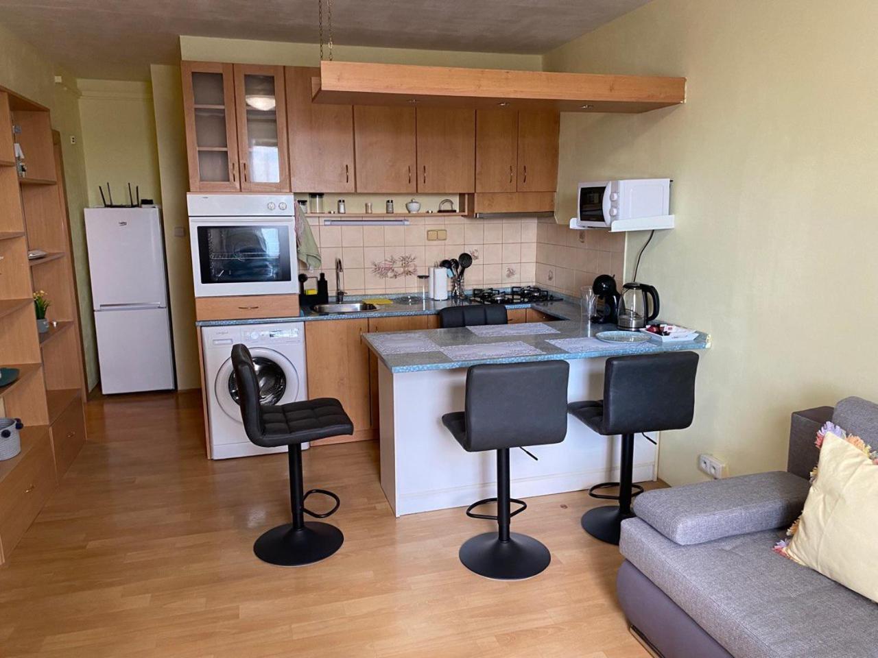 Apartmany 2Kk U Fakultni Nemocnice Volne Parkovani Hradec Králové Extérieur photo